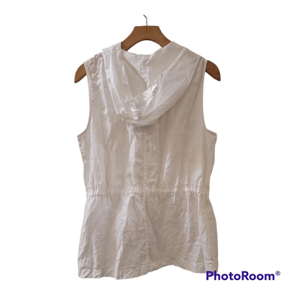 White Linen vest by Kenar. (#8) - Picture 2 of 3